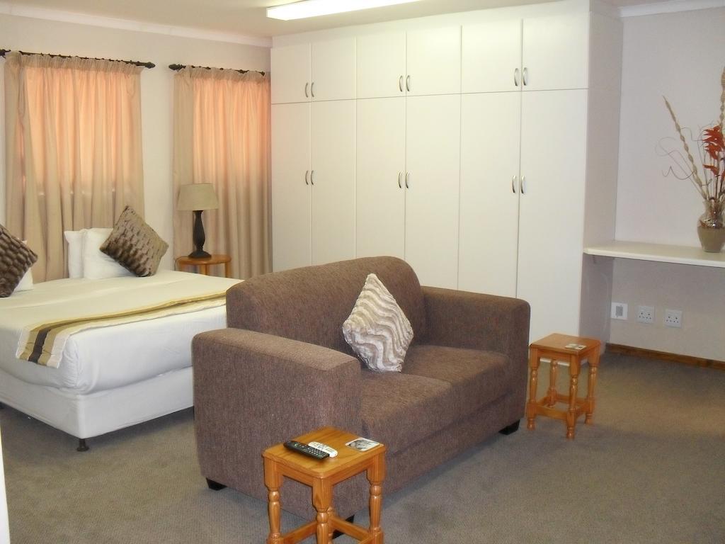 8 Royal Palm B&B Umhlanga Rocks Rum bild