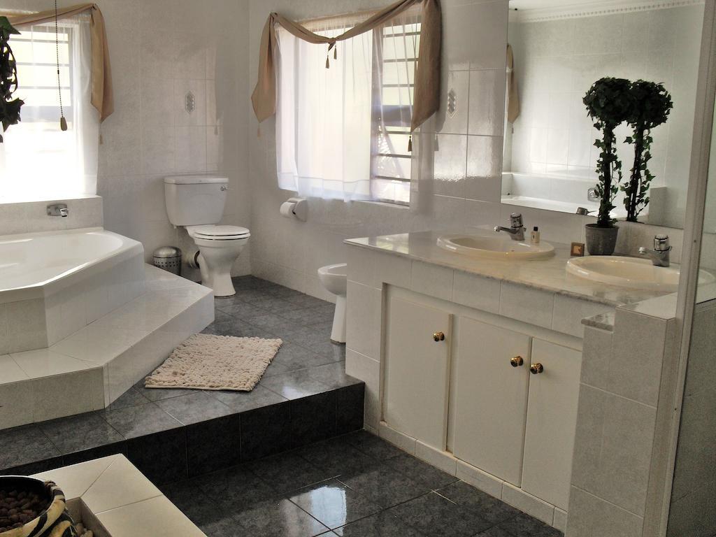 8 Royal Palm B&B Umhlanga Rocks Rum bild