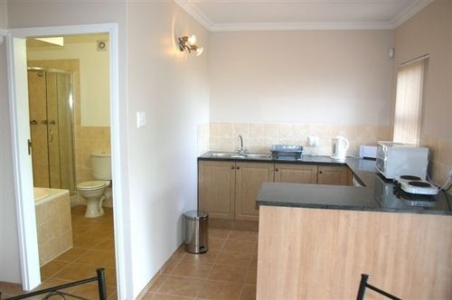8 Royal Palm B&B Umhlanga Rocks Exteriör bild
